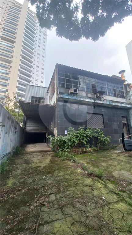 Prédio Comercial em Santana