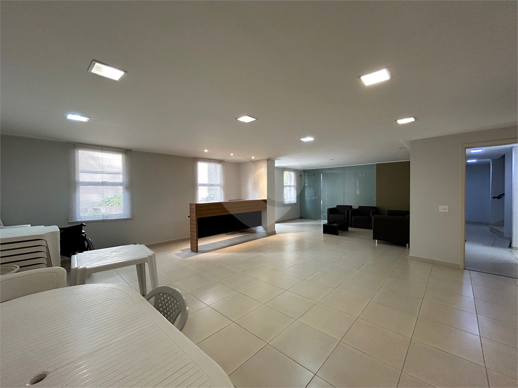 Excelente Apartamento de 82m² Reformado em Moema 
