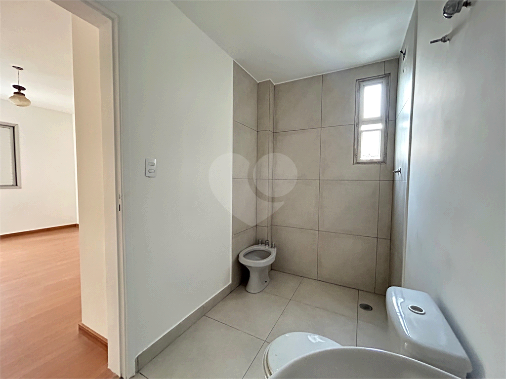 Excelente Apartamento de 82m² Reformado em Moema 
