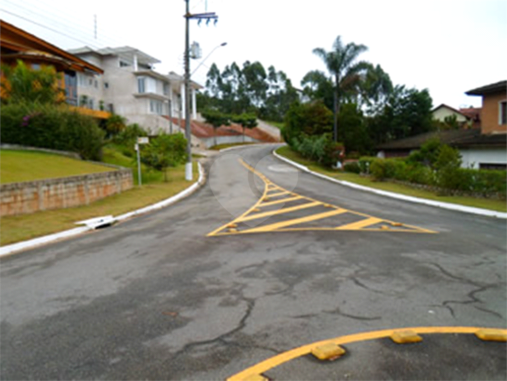 Terreno na Serra no Condomínio Suíça da Cantareira o único com transporte para o Metrô e heliporto!