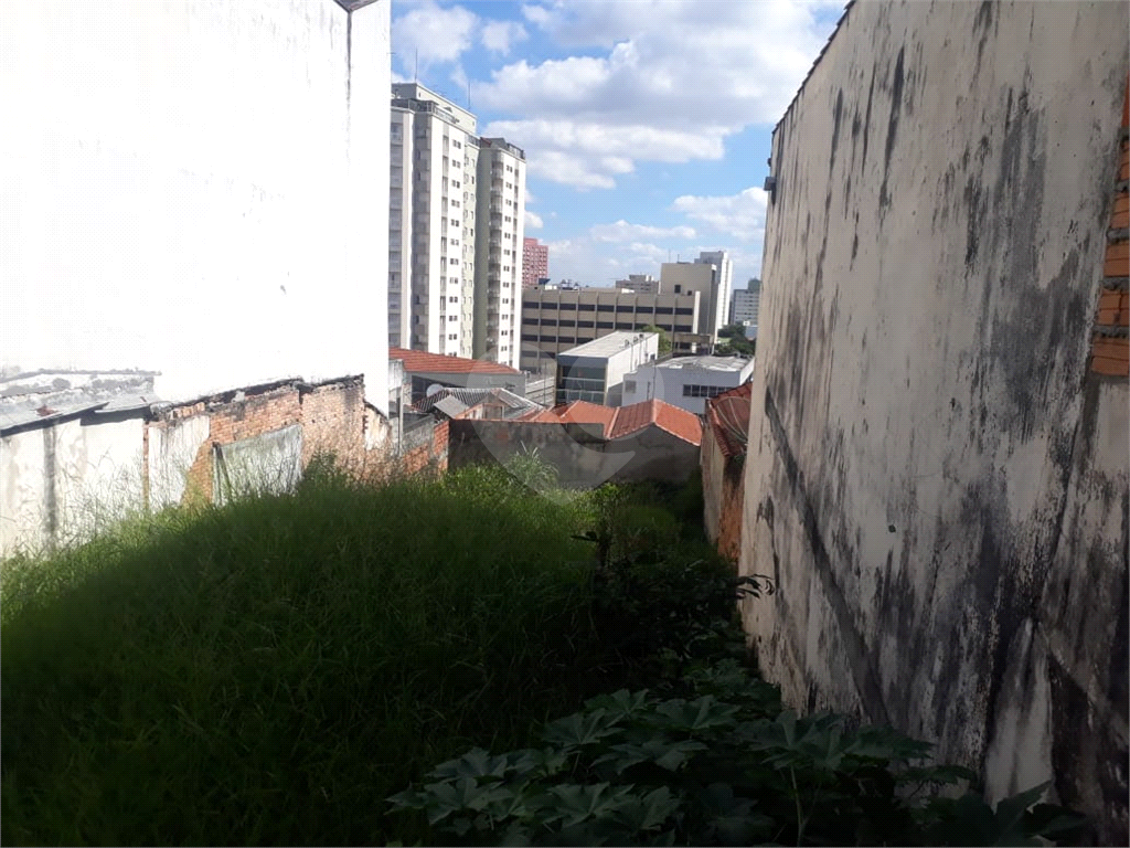 Casa Verde Terreno na Rua dos Bancos único existente na rua já limpo e pronto para construir!!