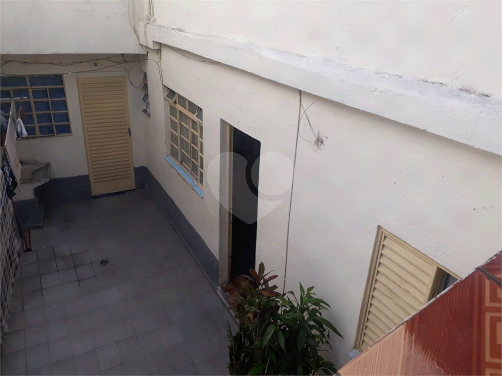 Imóvel para investidor ou construtores com 15 metros de testada com renda e ótima localização!