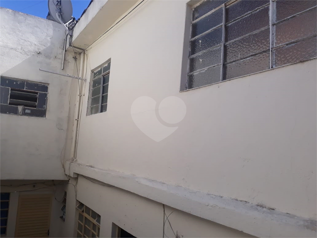 Imóvel para investidor ou construtores com 15 metros de testada com renda e ótima localização!