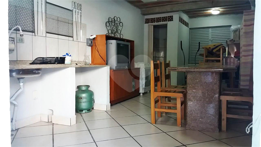 Sobrado amplo Vila Mazzei com 5 vagas de garagem