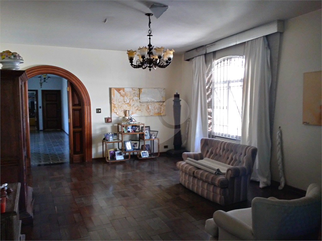 Casa Assobradada. Oportunidade!!!