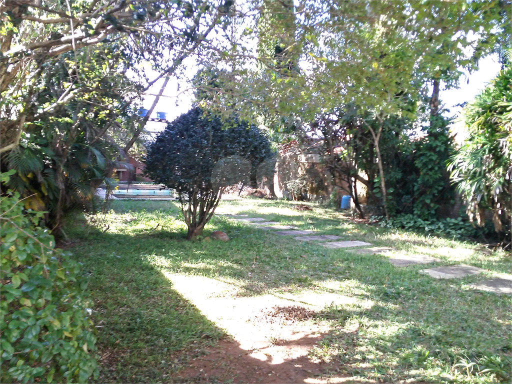 Casa Assobradada. Oportunidade!!!
