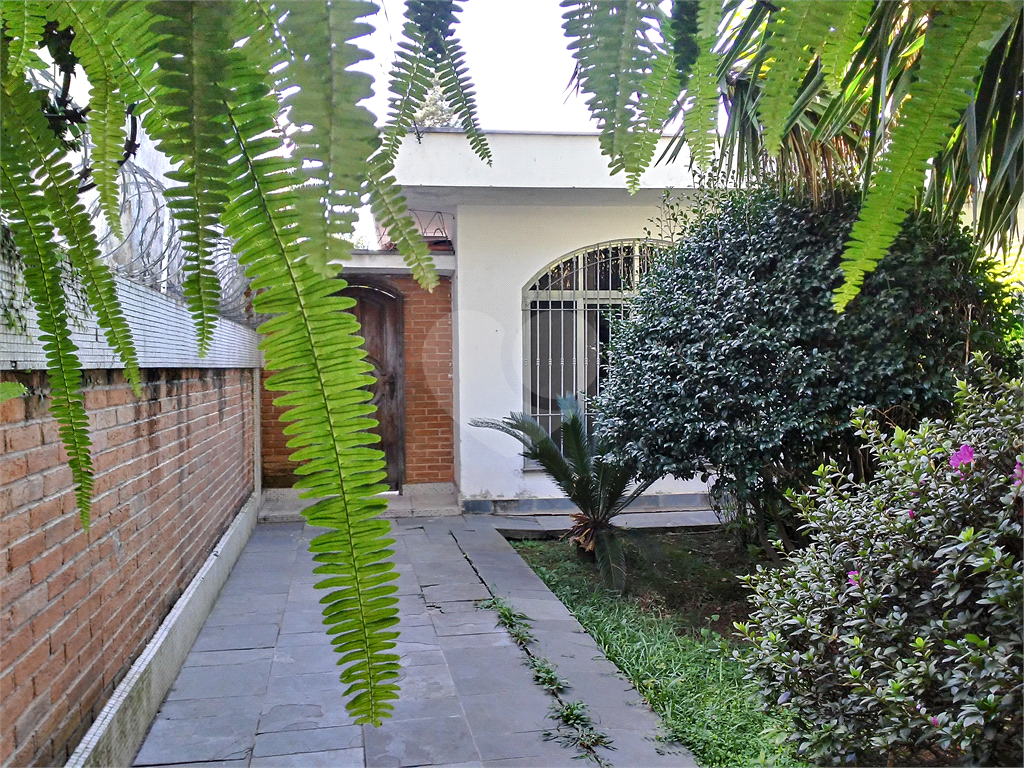 Casa Assobradada. Oportunidade!!!