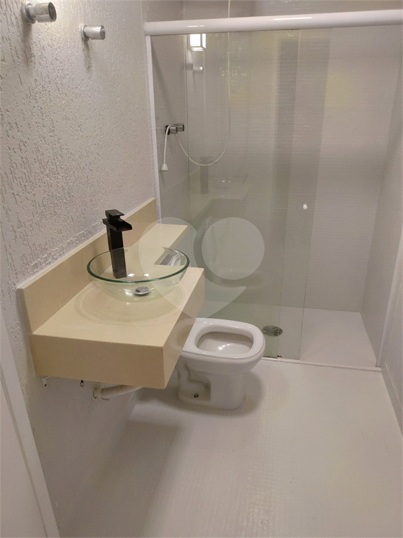 MARAVILHOSA CASA TOTALMENTE REFORMADA EM 2021