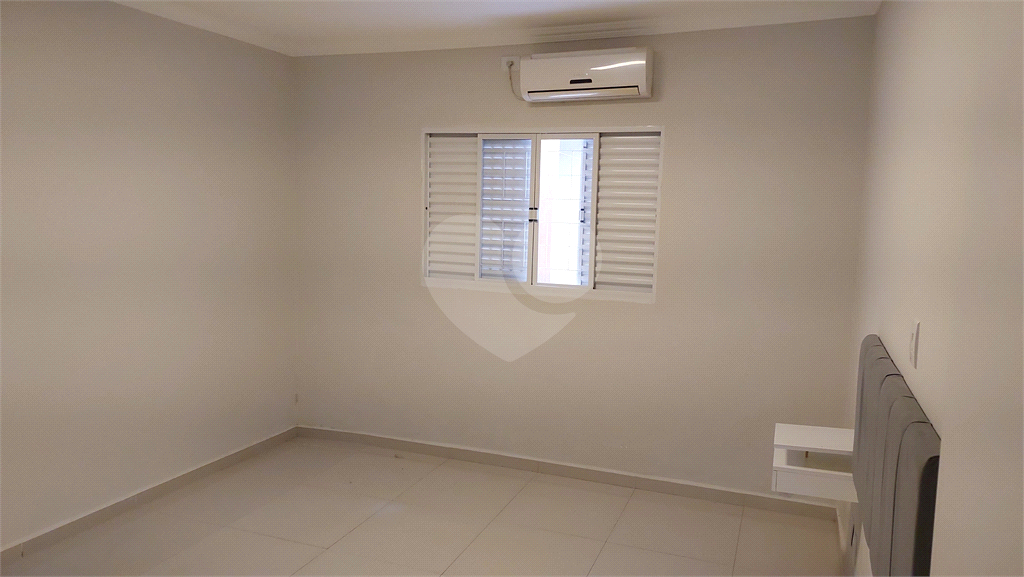 MARAVILHOSA CASA TOTALMENTE REFORMADA EM 2021