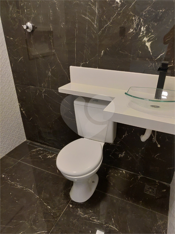MARAVILHOSA CASA TOTALMENTE REFORMADA EM 2021