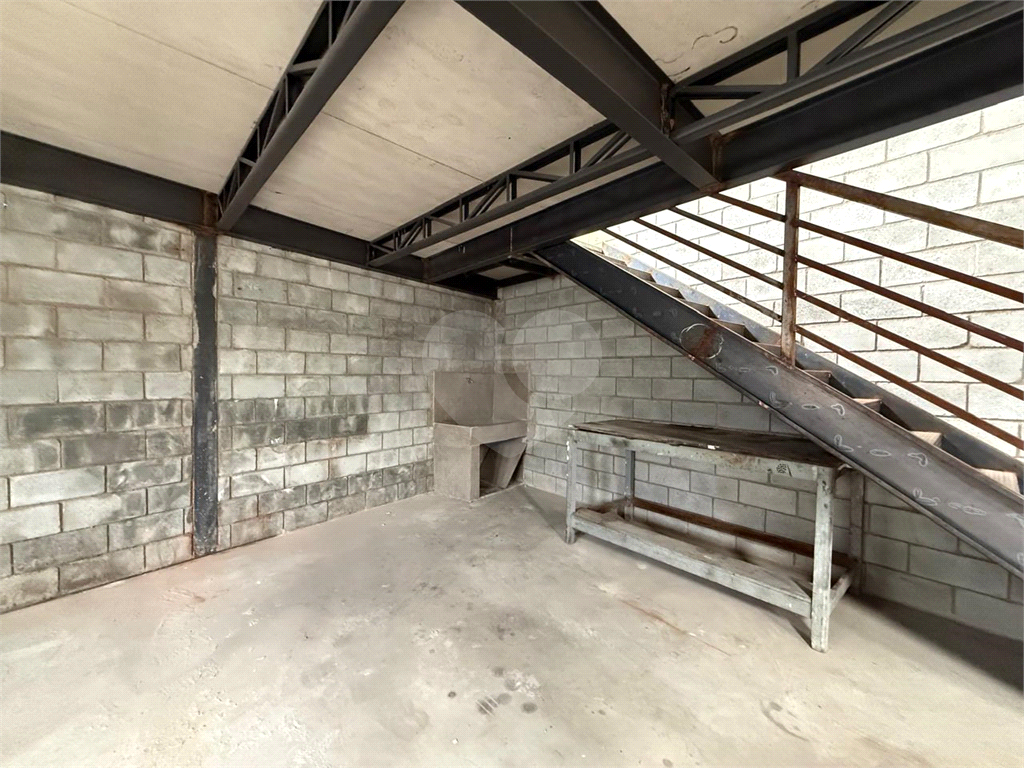 Imóvel para investidor ou construtores com 15 metros de testada ja com renda em ótimo local!!