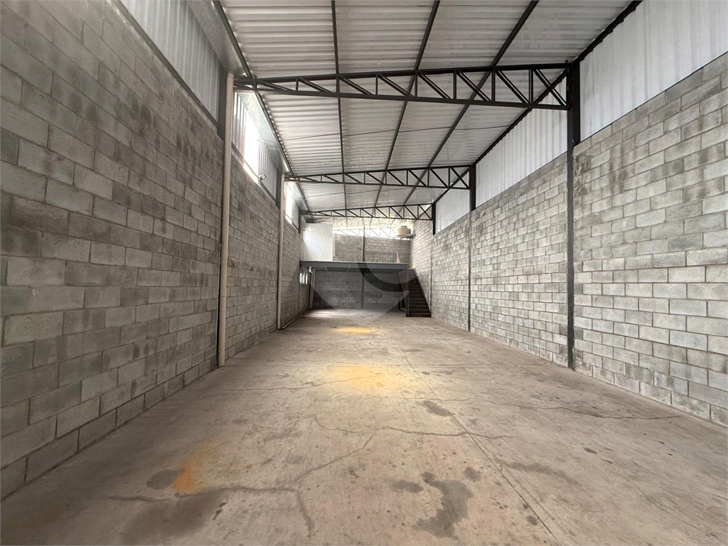 Imóvel para investidor ou construtores com 15 metros de testada ja com renda em ótimo local!!