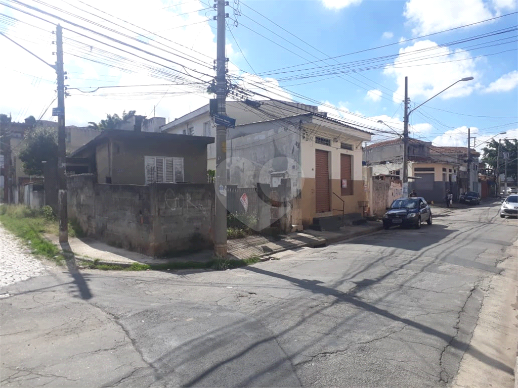 Imóvel para investidor ou construtores com 15 metros de testada ja com renda em ótimo local!!