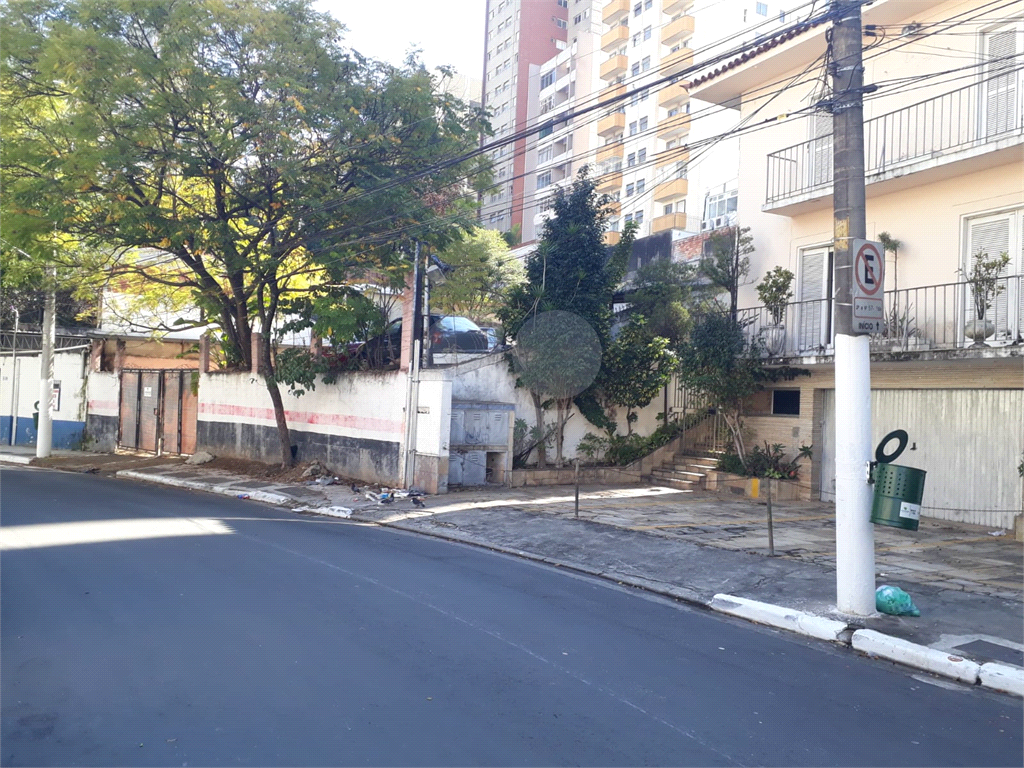 TERRENO em PINHEIROS