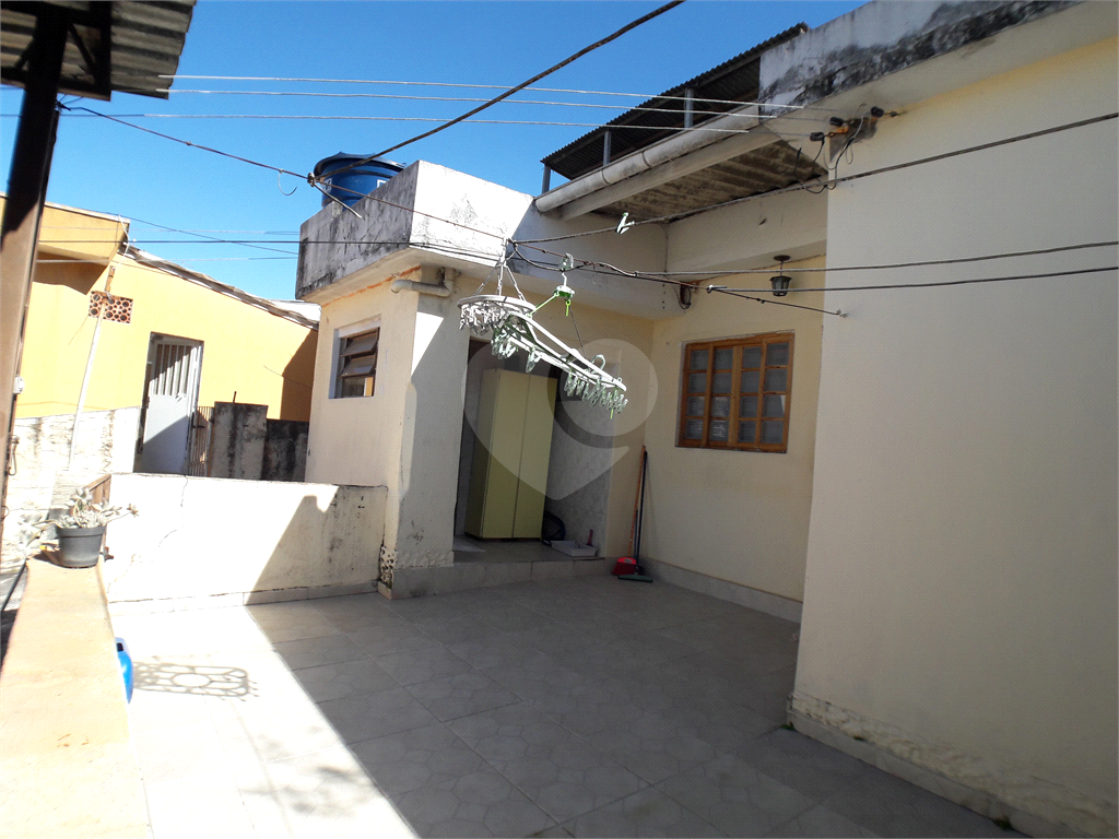 Casa com terreno de 10x25 - Tremembé/SP