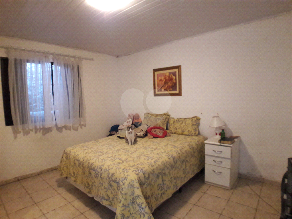 Casa com terreno de 10x25 - Tremembé/SP