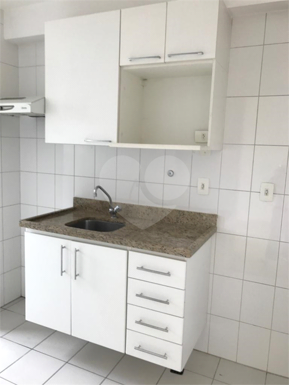 APARTAMENTO em LAPA