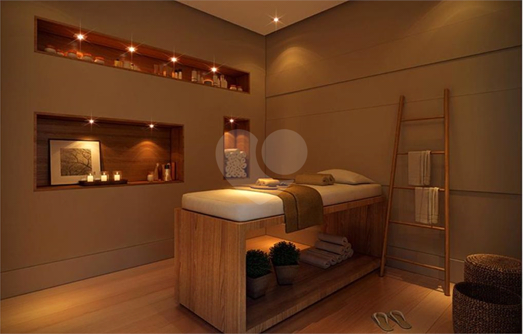 Studio alto padrão na Ponta da Praia - andar alto, varanda, mobiliado e decorado