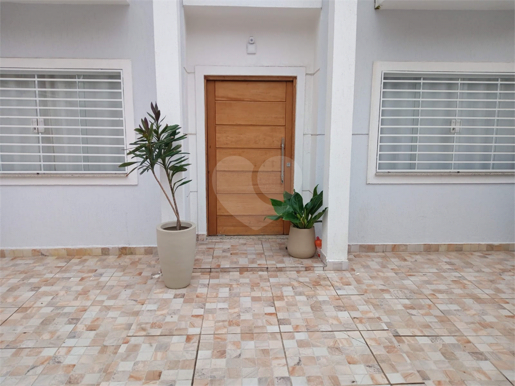 lindo sobrado novo de 3 dts no horto florestal