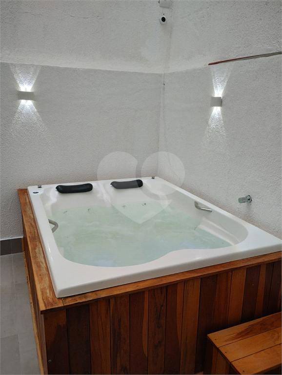 lindo sobrado novo de 3 dts no horto florestal