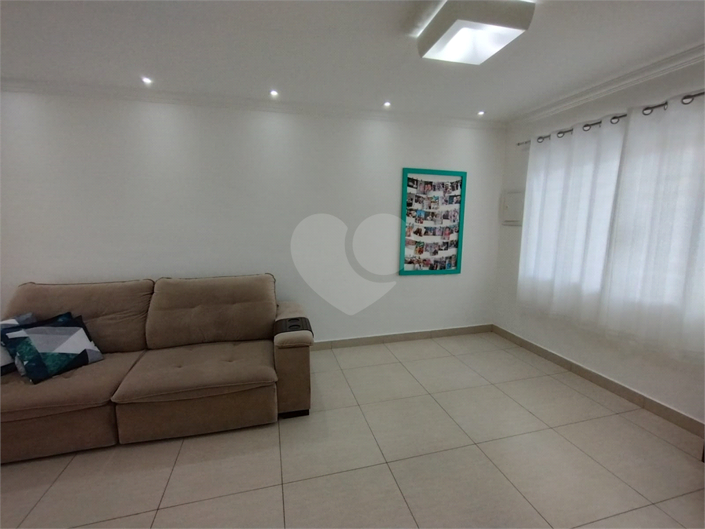 lindo sobrado novo de 3 dts no horto florestal