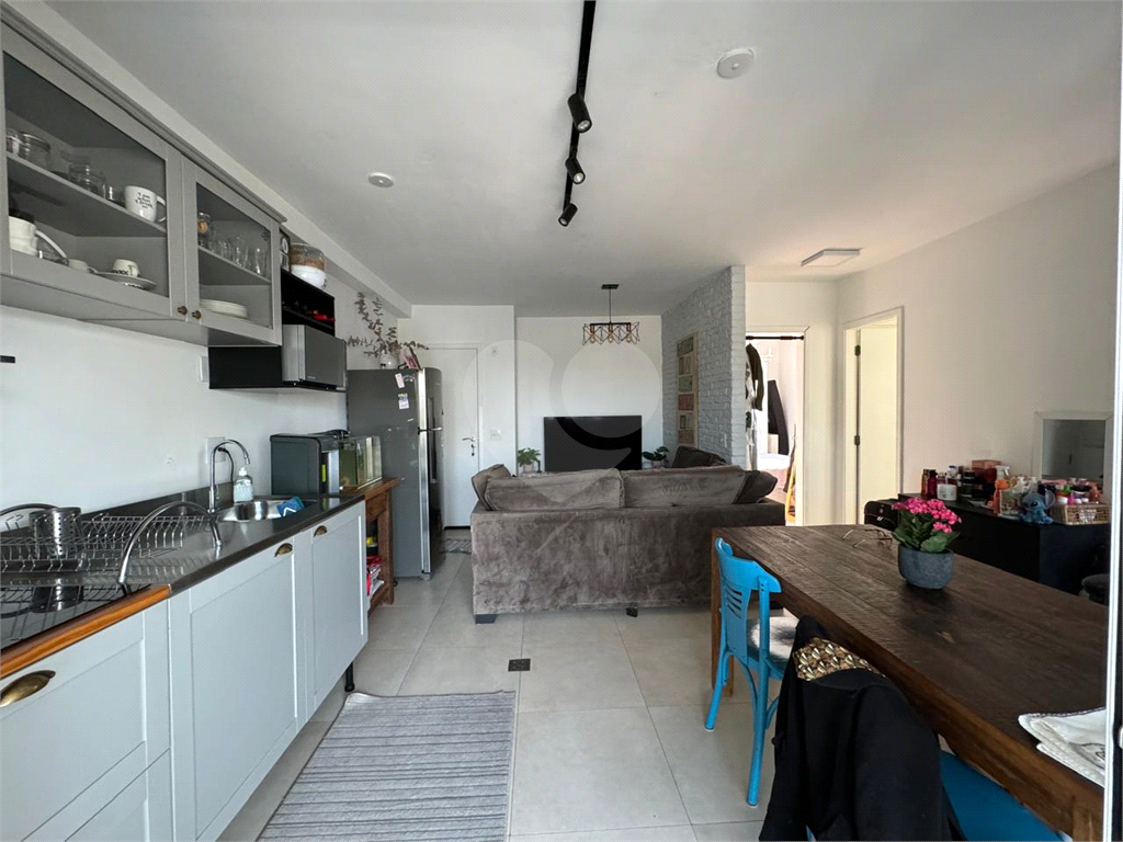 APARTAMENTO em VILA LEOPOLDINA