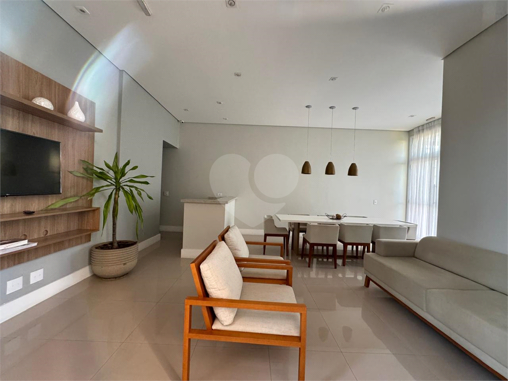 APARTAMENTO em VILA LEOPOLDINA