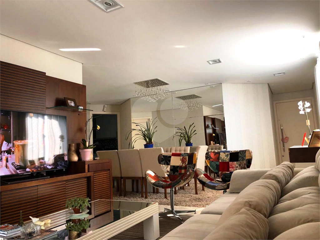 APARTAMENTO em SANTANA