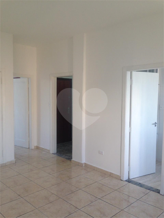 Apartamento na região do Centro Histórico -  Estação da Luz,  com dois dormitórios, um banheiro 