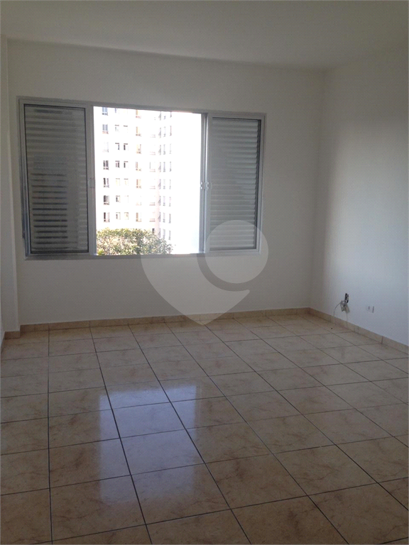 Apartamento na região do Centro Histórico -  Estação da Luz,  com dois dormitórios, um banheiro 