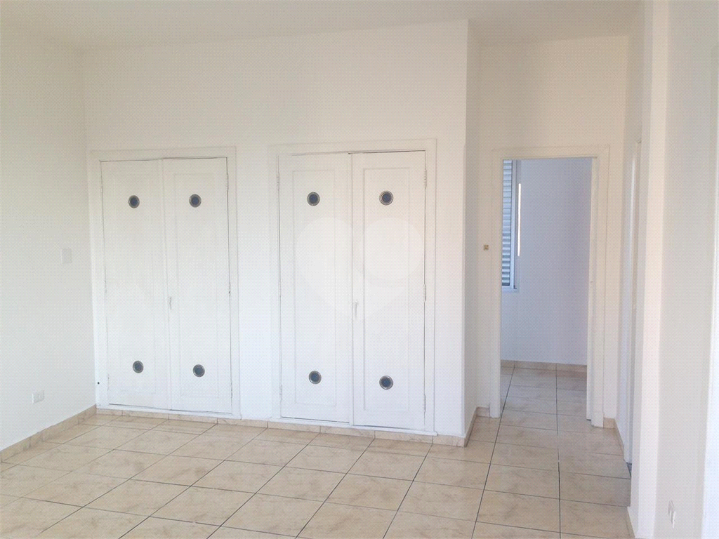 Apartamento na região do Centro Histórico -  Estação da Luz,  com dois dormitórios, um banheiro 
