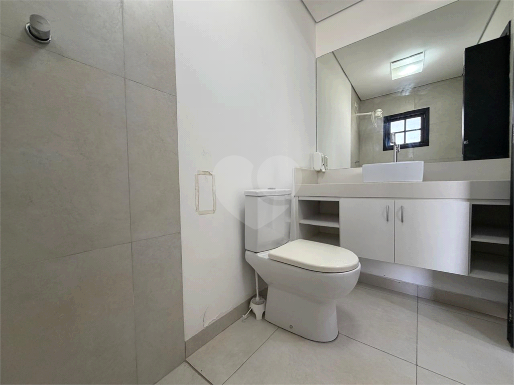 Excelente e amplo sobrado -  para fins Comercial ou Residencial, a meia quadra da Avenida Braz Leme,