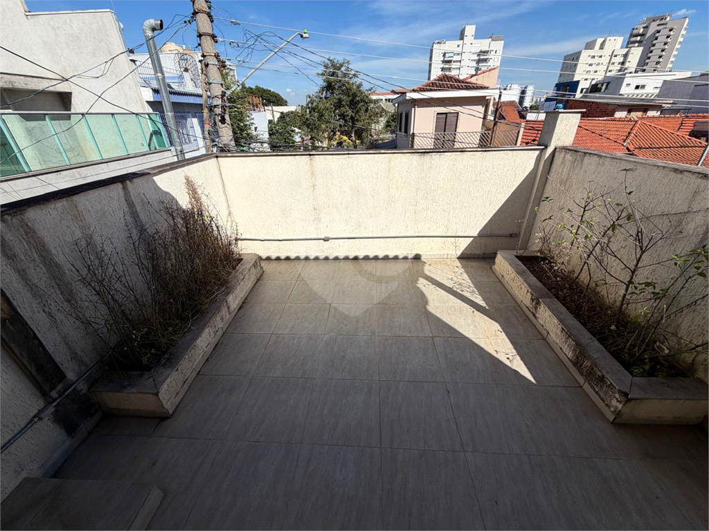 Excelente e amplo sobrado -  para fins Comercial ou Residencial, a meia quadra da Avenida Braz Leme,