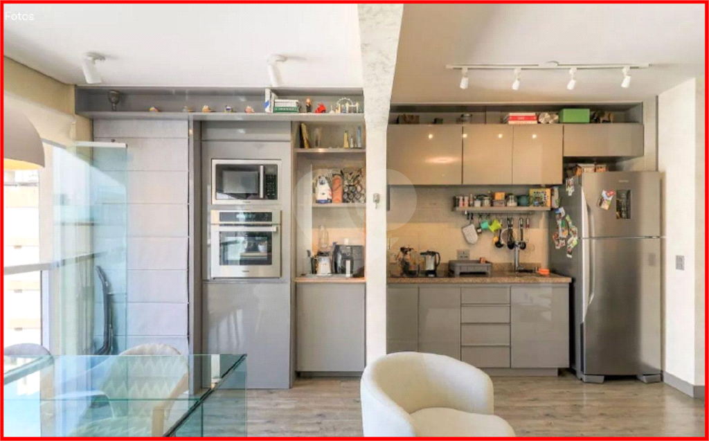 APARTAMENTO em CAMPO BELO