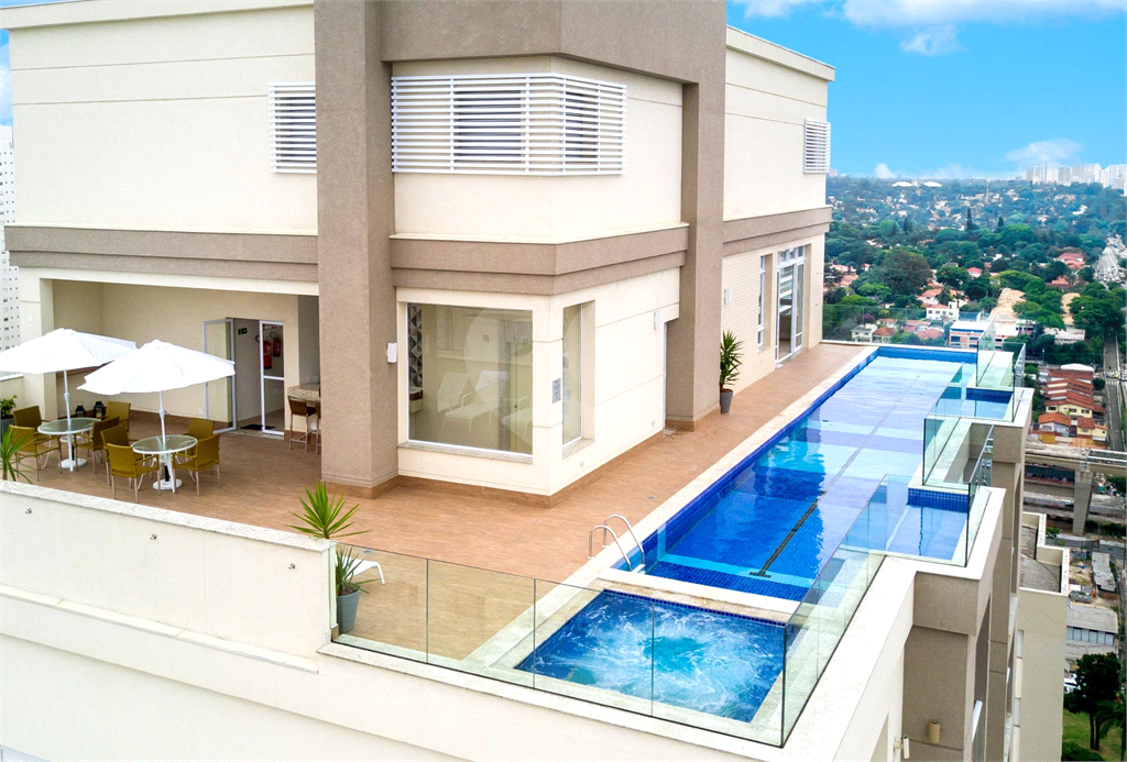 APARTAMENTO em CAMPO BELO