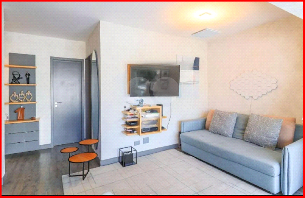APARTAMENTO em CAMPO BELO
