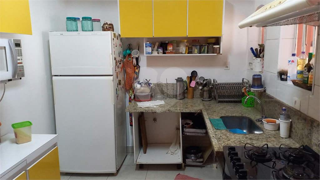 Casa residencial de 210m² em excelente localização no Planalto Paulista tem 3 quartos, sendo 1 suíte