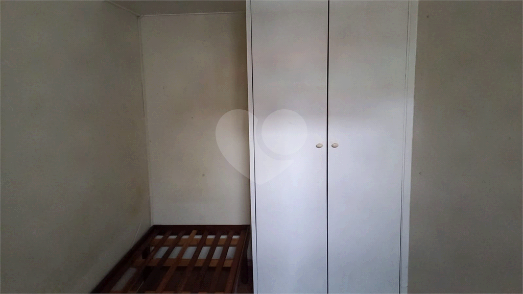 Casa residencial de 210m² em excelente localização no Planalto Paulista tem 3 quartos, sendo 1 suíte