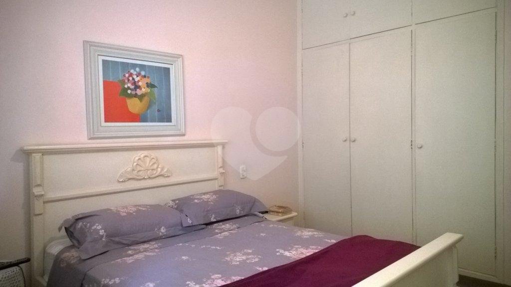 Casa residencial de 210m² em excelente localização no Planalto Paulista tem 3 quartos, sendo 1 suíte