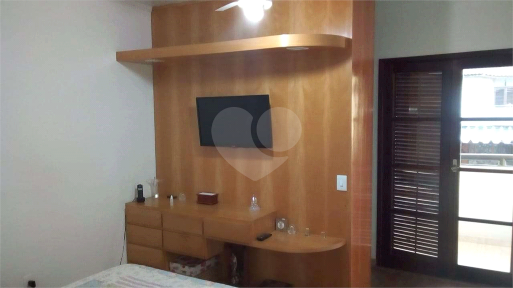 Sobrado em condomínio na Vila Maria