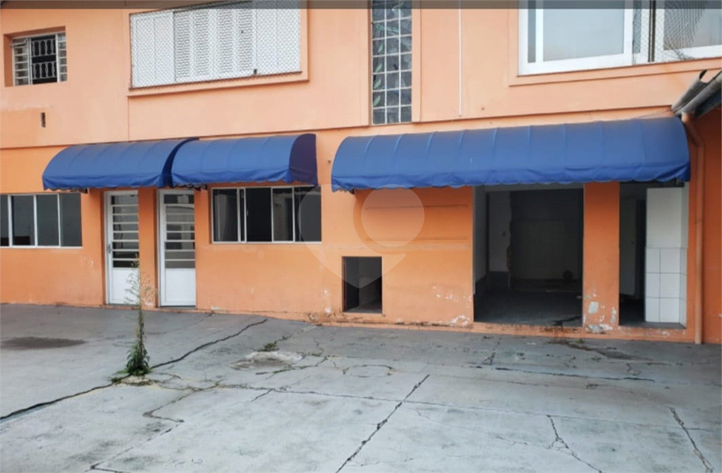 Prédio comercial, esquina em ótima localização