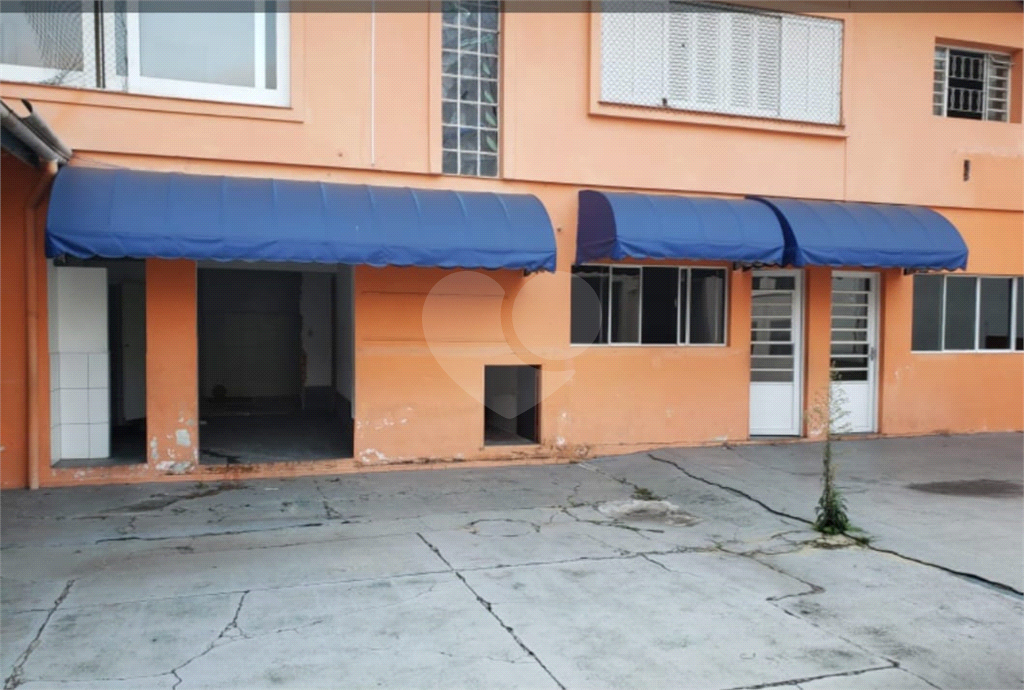 Prédio comercial, esquina em ótima localização