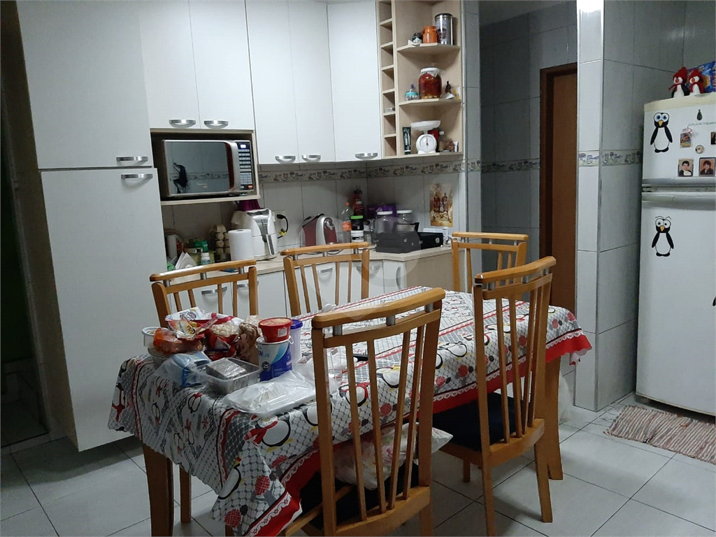 Sobrado à venda com 3 quartos, 204m² - Foto 2