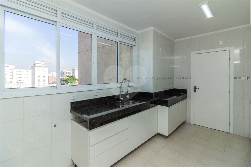  Apartamento a venda em Moema