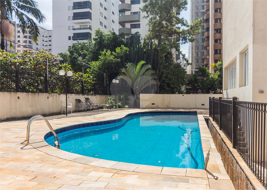  Apartamento a venda em Moema