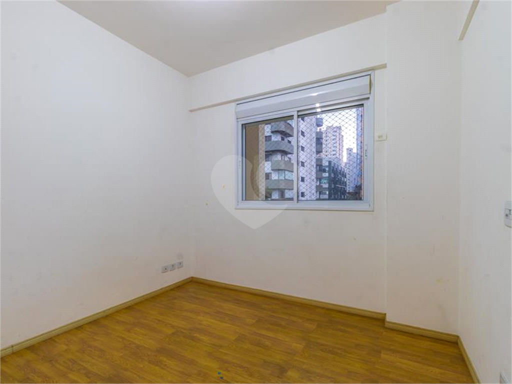  Apartamento a venda em Moema