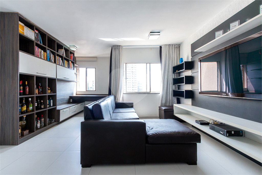 Apartamento à Venda - Vila Olimpia - com 83 m²,- 1 quarto e 1 vaga