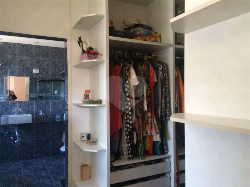 Sobrado à venda com 2 quartos, 319m² - Foto 18