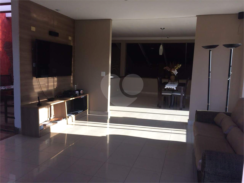 Sobrado à venda com 2 quartos, 319m² - Foto 3