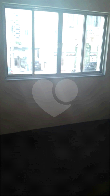 Ótima casa com duas frentes, totalmente comercial, 4 vagas!  